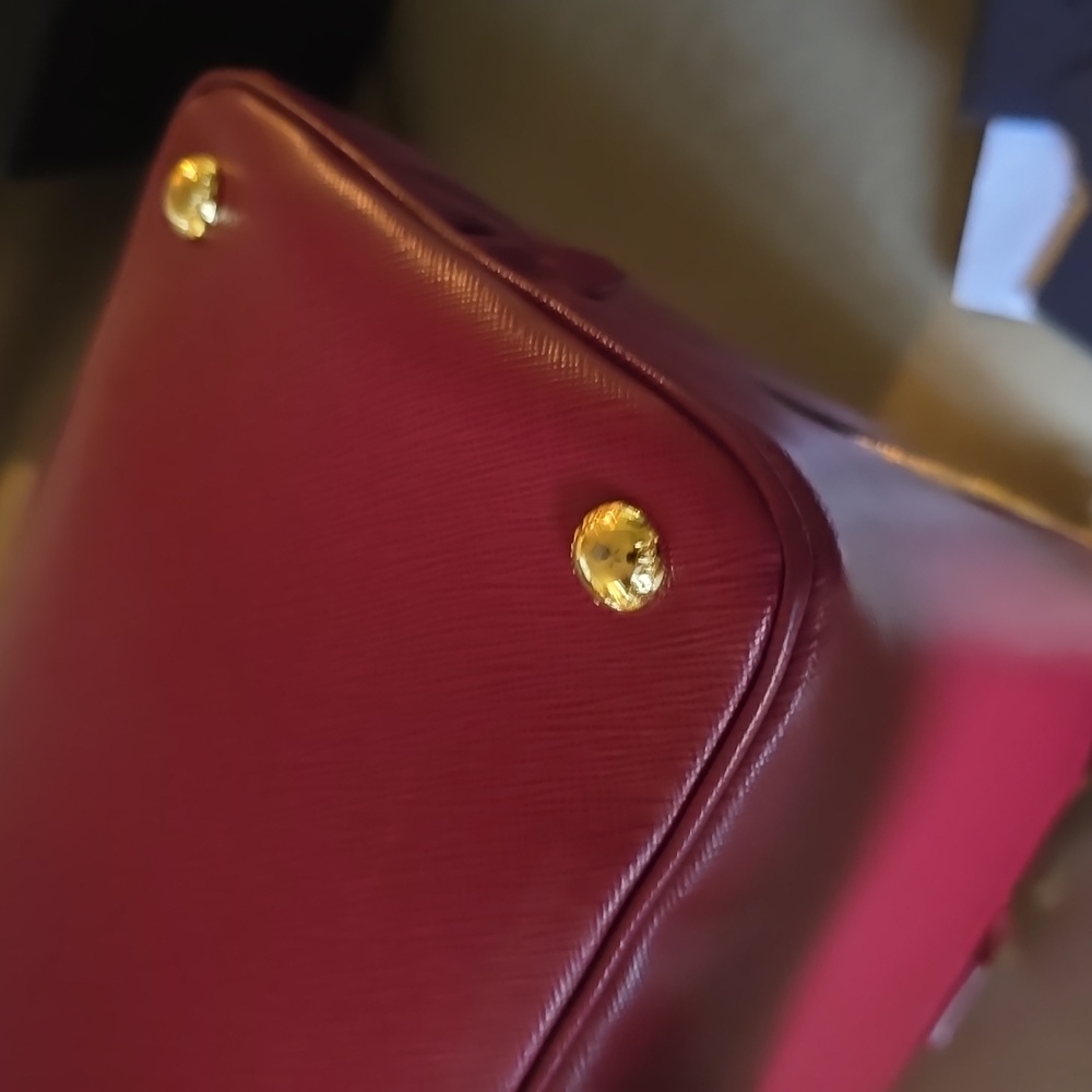 Prada Saffiano Raspberry Double Handle Purse With… - image 4